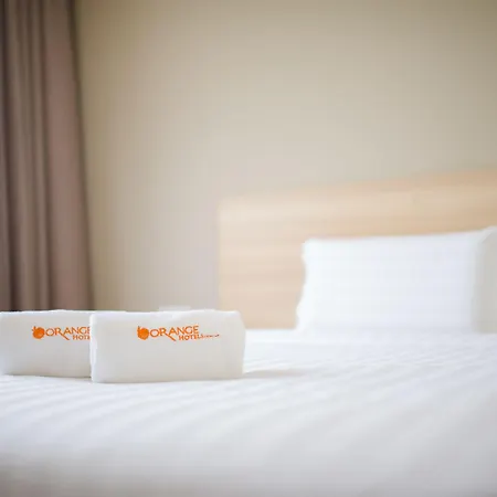1 Orange Hotel Sungai Buloh-3