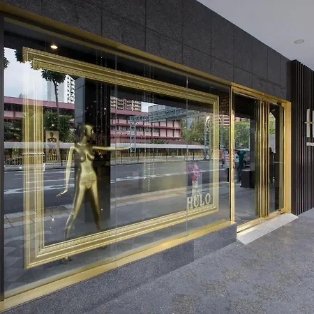 The Hulo Hotel & Gallery-2