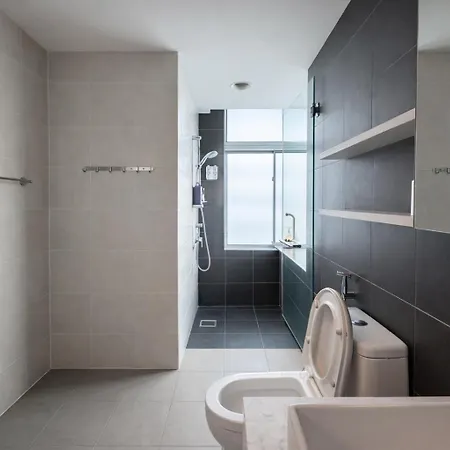 Mid Valley 1Km Away Verve Suites Old Klang Road-2