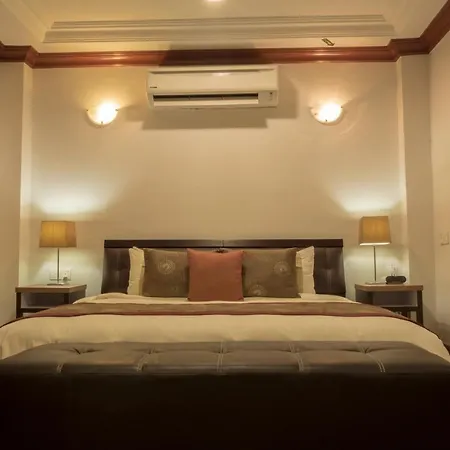 The Regency Scholar'S Inn-2