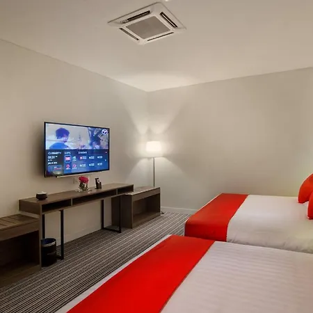 Riccarton Capsule Hotel-2