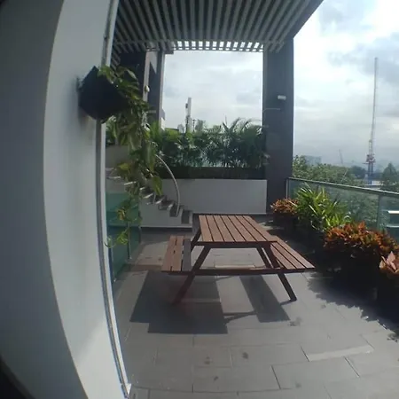 Vue Residences Service Suite 2 Rooms Deluxe 6 Pax-3