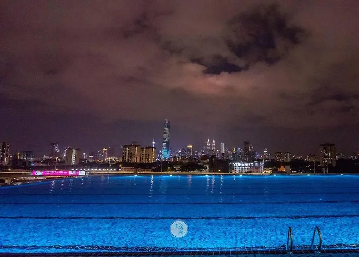 Haustierfreundliches Lovely 4-Bedroom Condo With Pool For 6 Pax - Cheras Kuala Lumpur