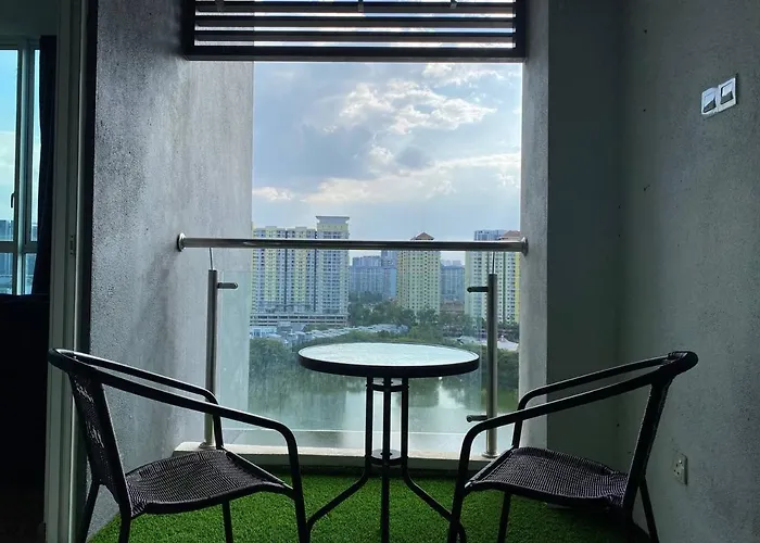 Honeymoon Suite By A Legacy Group Hotel - Klcc Lake View Kuala Lumpur