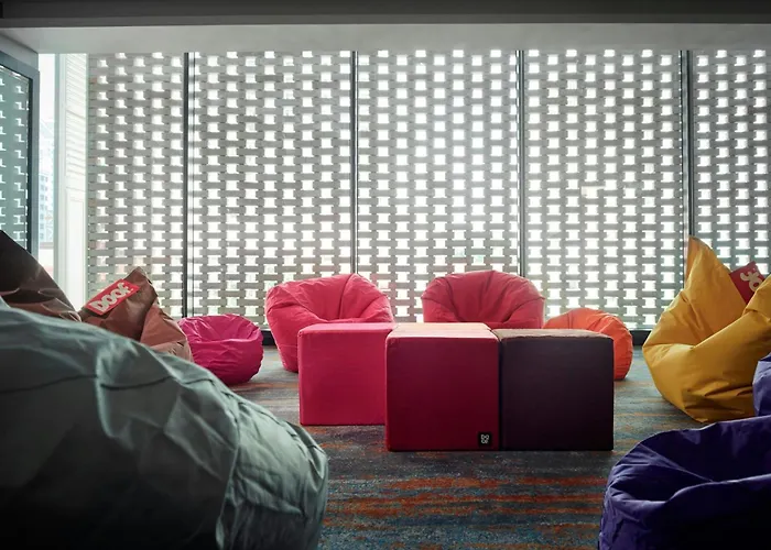Hotel Stripes Kuala Lumpur, Autograph Collection